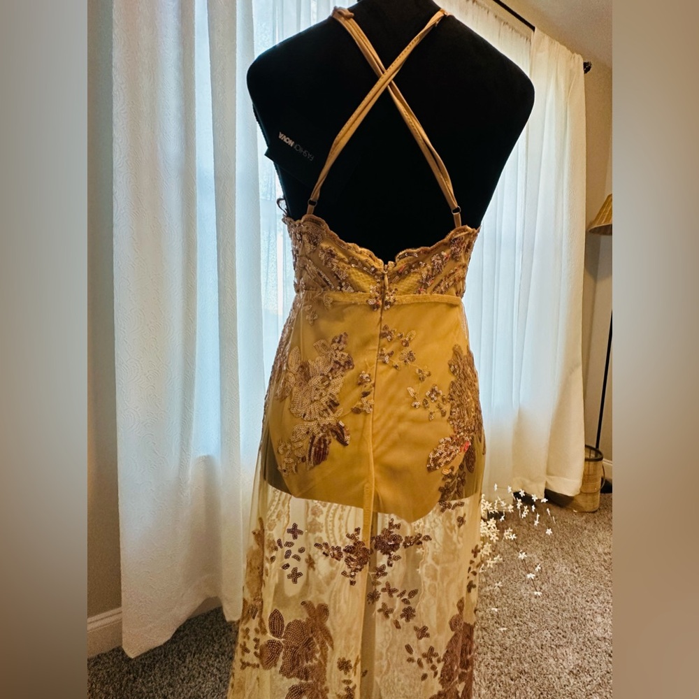 Evening Dress - Picture 3 of 9